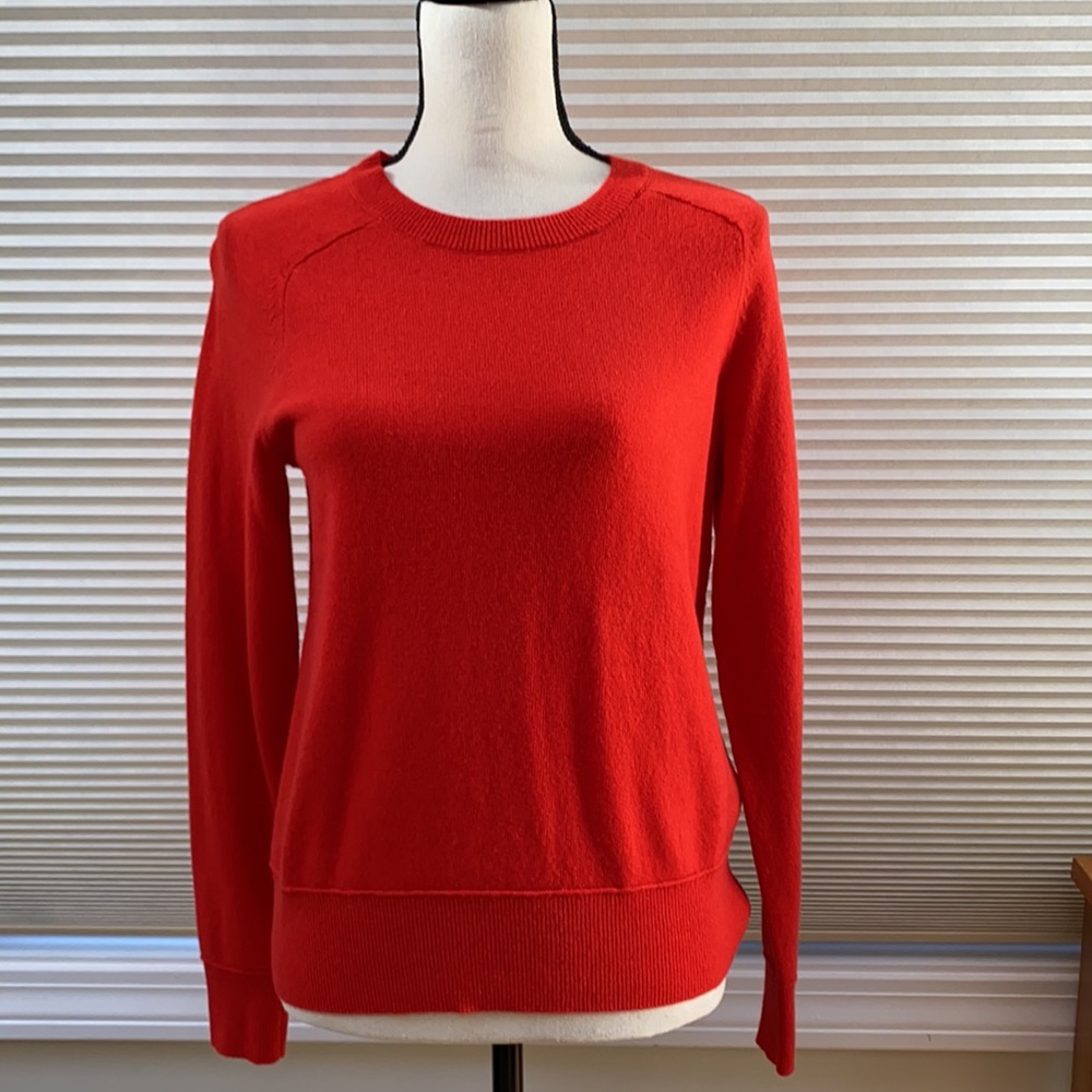 Banana Republic Italian merino sweater -new with tags size XS
